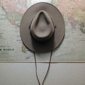 Stetson "Santa Fe" Beige Fedora Hat. Leans Western. 57cm. Nice Band. Crushable.